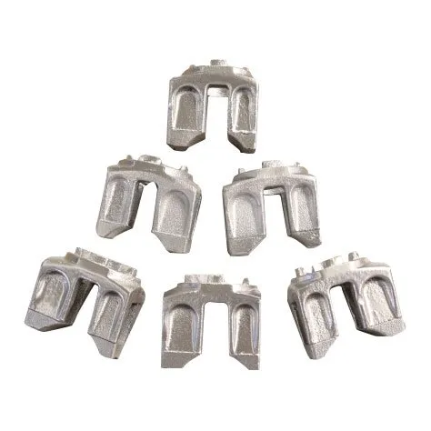 Cast ledger ends for ringlock ledgers